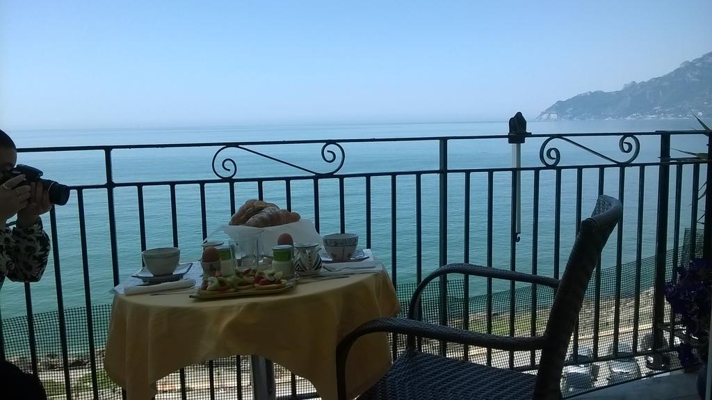 סלרנו B&B Fronte Del Mare מראה חיצוני תמונה
